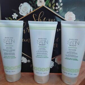 Brand New MaryKay White Tea & Citrus Satin Body Wash, Lotion, and Scrub!!!